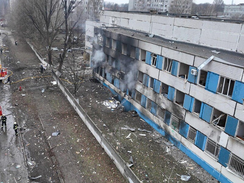 451 медичний заклад повністю відновили в Україні за майже два роки повномасштабної війни