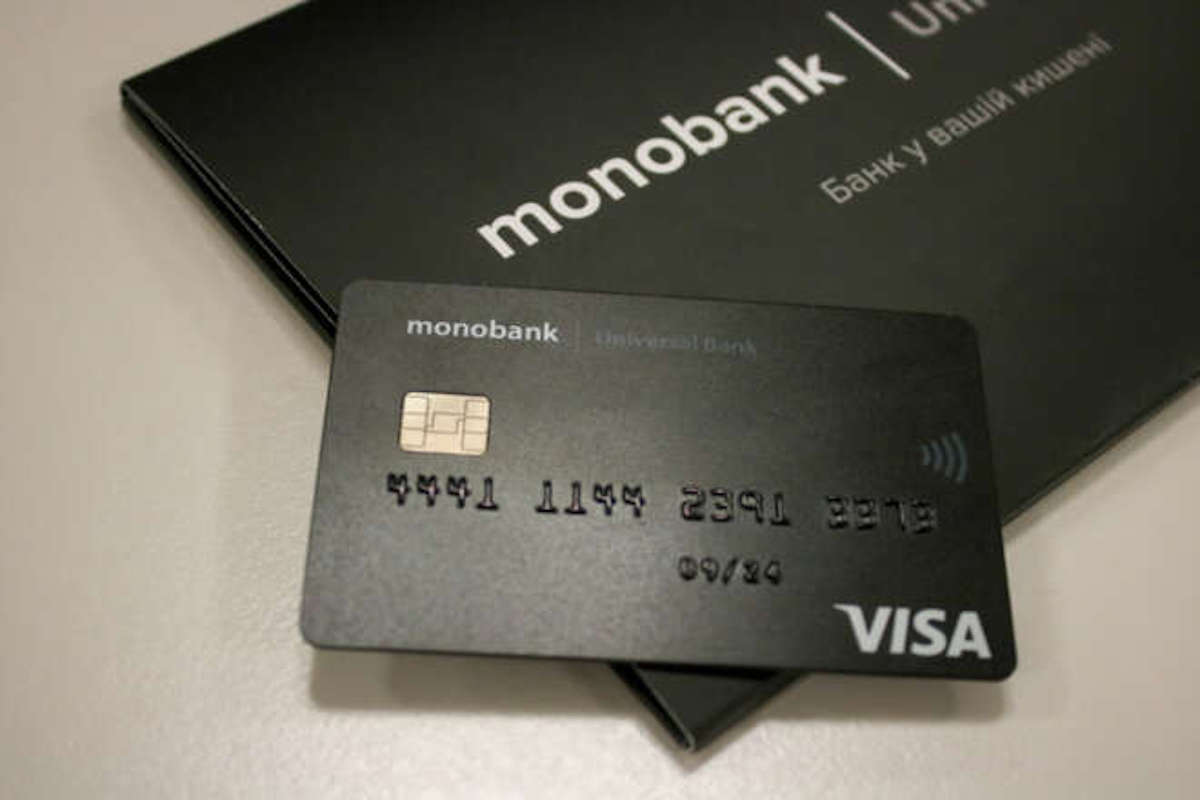 Донейти українців у Monobank за рік зросли. Також збільшилася кількість донорів та середній донейт