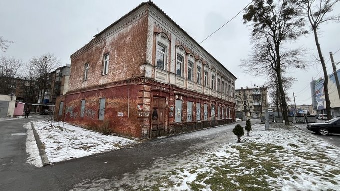 Підприємець з Полтави викупив у міста будівлю 19 століття, щоб відновити