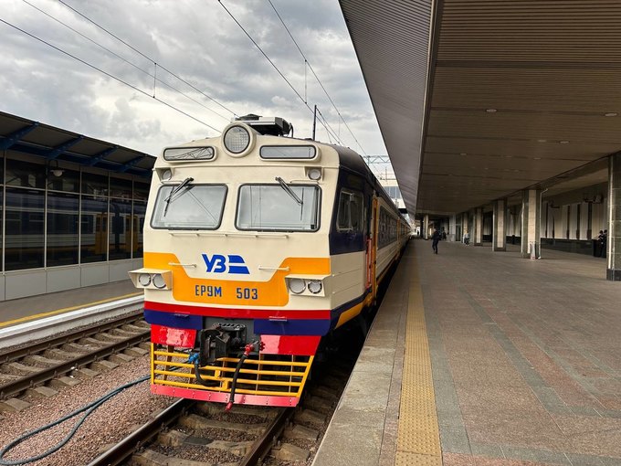 Укрзалізниця запускає потяг для маршруту з Львова до Рівного