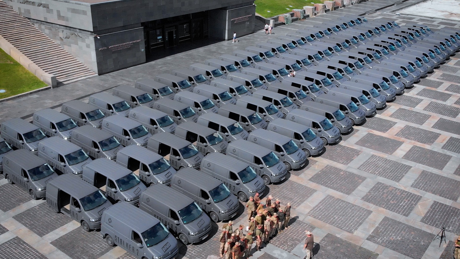 Держприкордонслужба отримала 100 вантажних бусів від благодійної організації «MK Foundation»