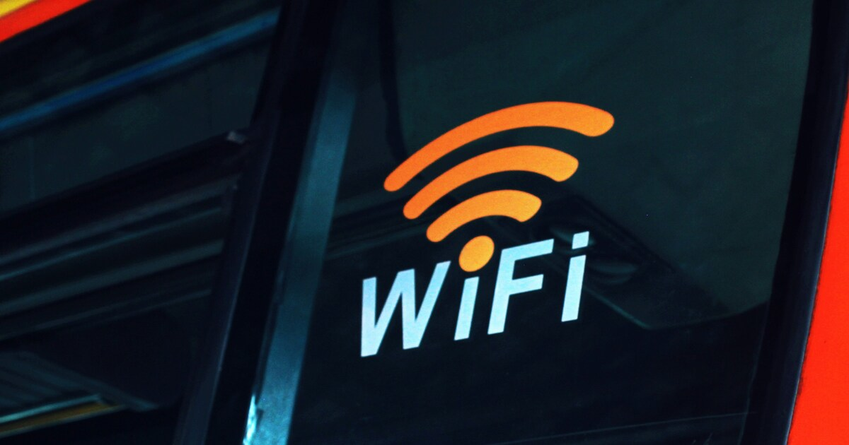 Укрзалізниця тестує платний Wi-Fi у поїздах далекого сполучення: що зміниться для пасажирів