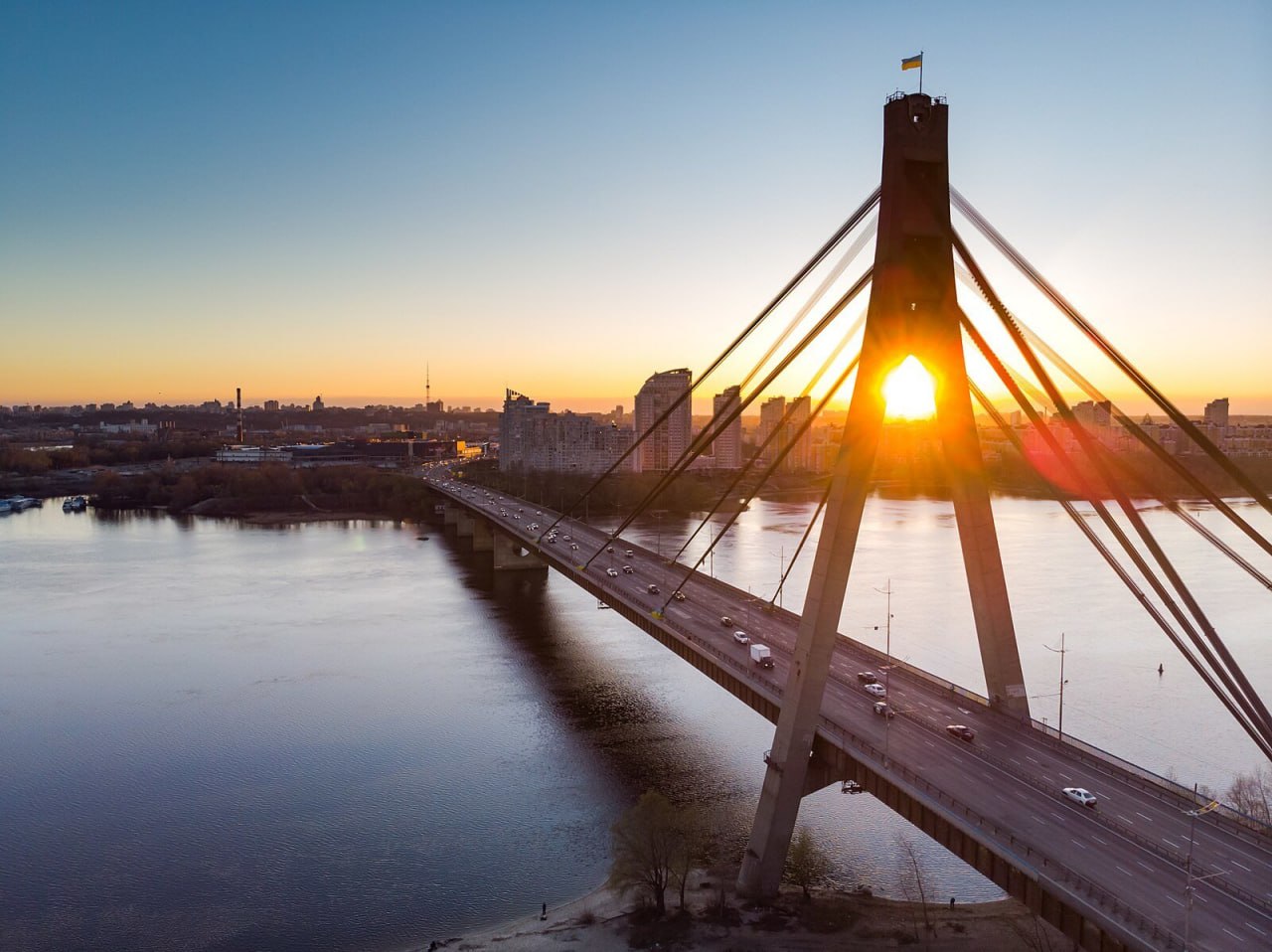 У Києві готують ремонт вантової частини Північного мосту через Дніпро