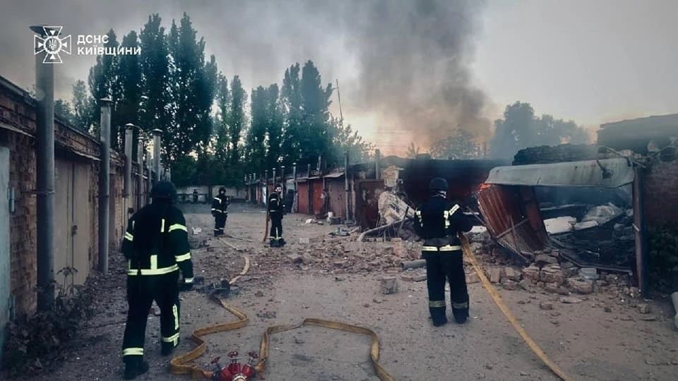 «Орєшнік» по Київщині: Росія вдарила балістичною ракетою по Білій Церкві під час масованої атаки на Україну