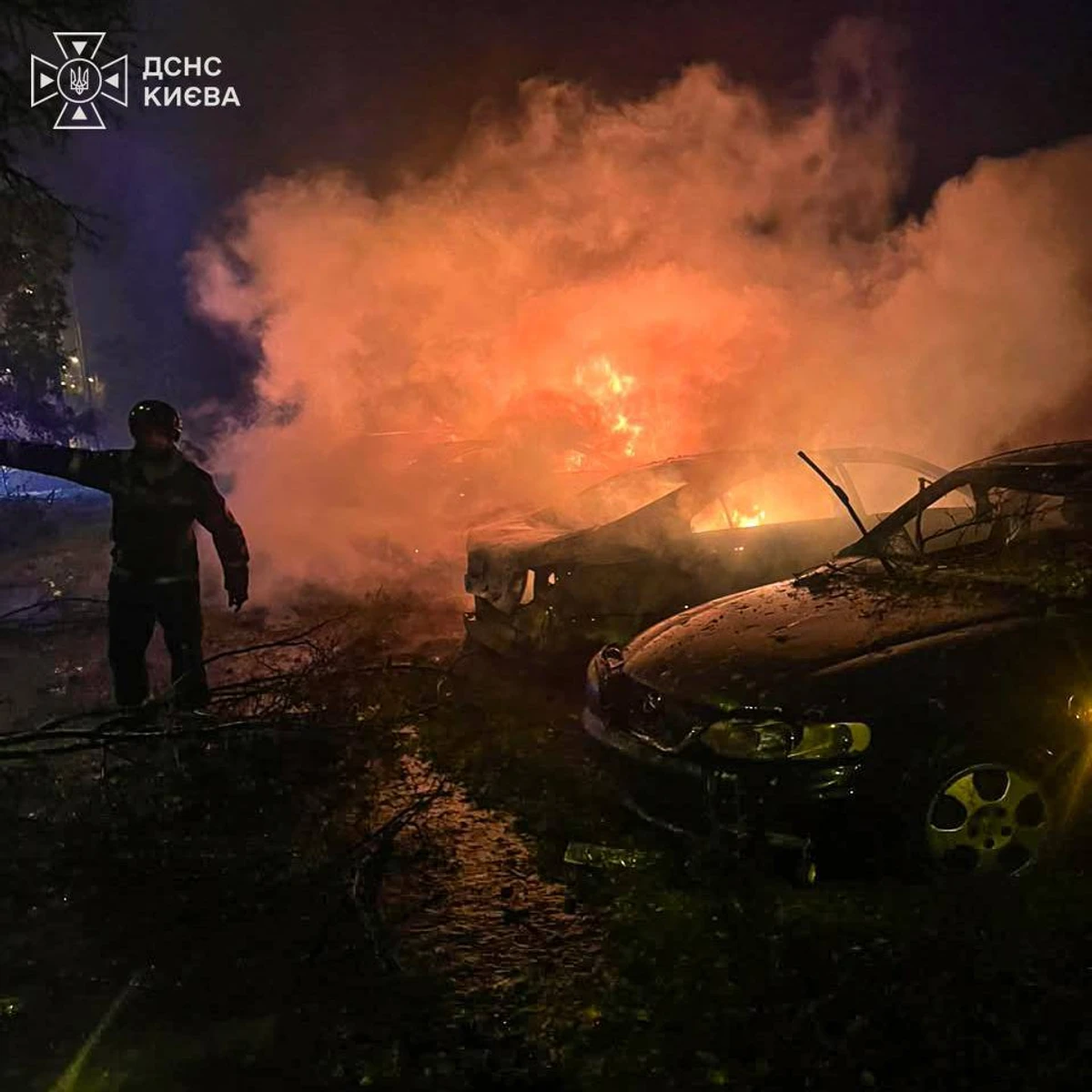 Балістичний удар по Києву: загиблі, пожежа біля пологового будинку та зруйновані оселі